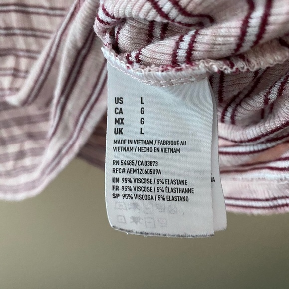 Women’s American Eagle Outfitters Red Striped Crew Neck Short Sleeve Top Size L - Picture 4 of 5